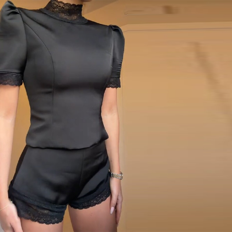 Blouse Off Shoulder - Yeni Saten Dantel Kenarlı Üst Kısa